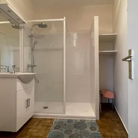 Spacieux Centre-ville, Animaux Acceptes - Fr-1-555-79 아파트 엑스레뱅